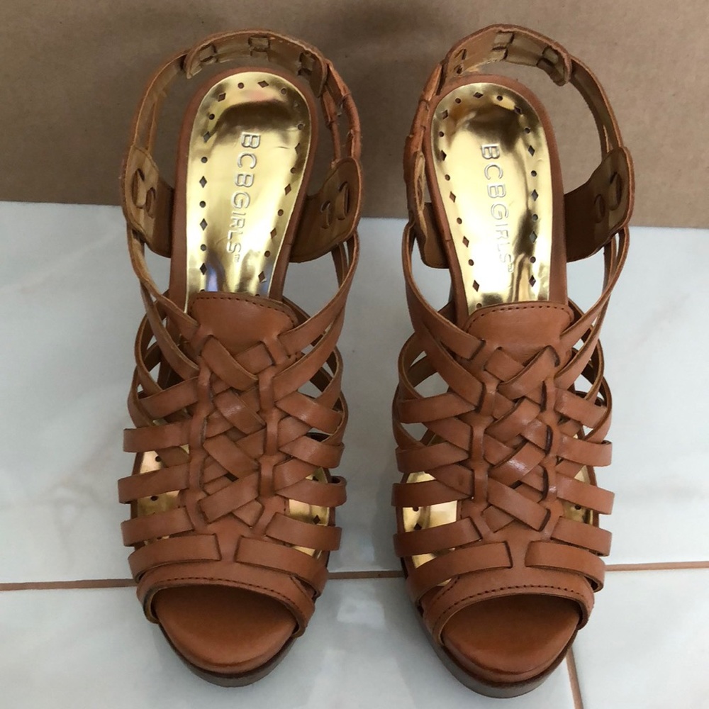 BCBG Girls raw leather 4.5” strappy heels